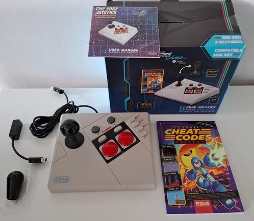 NES Mini Arcade Stick "The Edge" V2 boxed, Games en Spelcomputers, Spelcomputers | Nintendo Consoles | Accessoires, Zo goed als nieuw