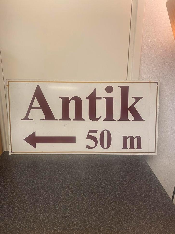 Vintage Reclamebord Antiek - 100x50 cm., Antiek en Kunst, Curiosa en Brocante, Ophalen of Verzenden