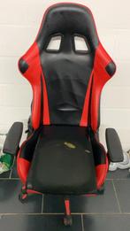Chaise gaming abimé rouge et noir, Utilisé, Rouge, Une