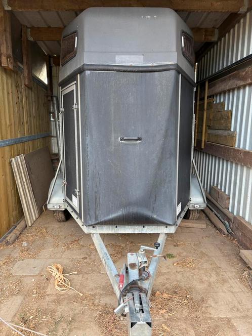 Trailer Hotra, Dieren en Toebehoren, Paarden en Pony's | Trailers en Aanhangwagens, Gebruikt, 2-paards trailer, Polyester, Ophalen