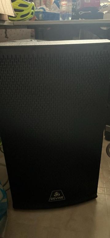 2x Devine luidspreker en subwoofer, statieven inbegrepen beschikbaar voor biedingen