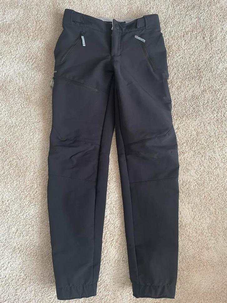 QUECHUA pantalon en softshell chaud - enfant 10-11 ans, Enfants & Bébés, Vêtements enfant | Autre, Comme neuf, Enlèvement