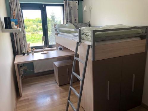 Moderne jeugdkamer met hoogslaper + bureau + kleerkast, Huis en Inrichting, Slaapkamer | Complete slaapkamers, Gebruikt, Ophalen
