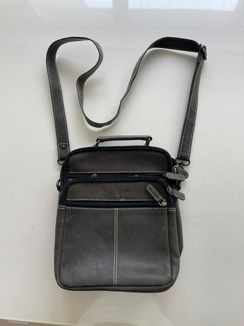 Schoudertas , manbag Arrigo, Handtassen en Accessoires, Tassen | Schoudertassen, Gebruikt, Bruin, Ophalen of Verzenden