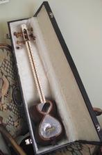 Tar iranien de maître luthier (gravé-signé), Muziek en Instrumenten, Snaarinstrumenten | Overige, Luit, Saz of Bouzouki, Gebruikt