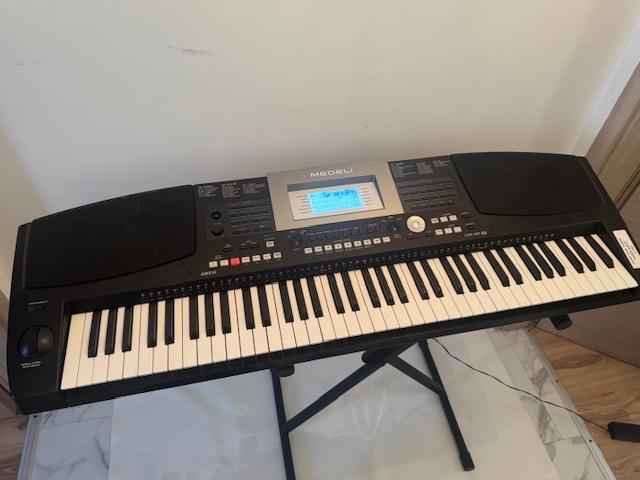 Medeli AW830 76 toetsen keyboard, Musique & Instruments, Claviers, Utilisé, 76 touches, Medeli, Sensitif, Connexion MIDI, Enlèvement