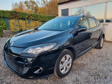 RENAULT MEGANE BREAK 1.5DCI 2011 169000KM AIRCO GPS 1900EURO beschikbaar voor biedingen