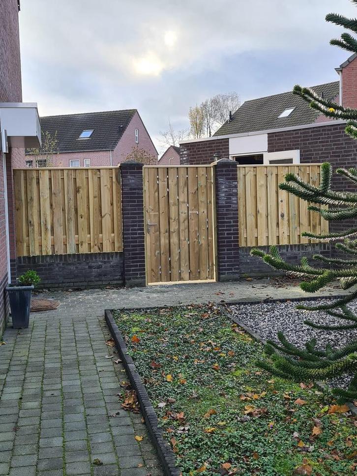 Schuttingen plaatsen?, Tuin en Terras, Schuttingen, Zo goed als nieuw, Ophalen