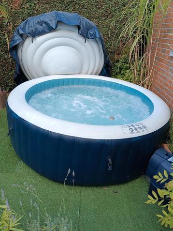 Jacuzzi bain bull 6 personnes 180 jets acheter 669€ 