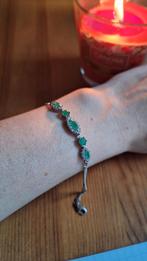 Silver bracelet with green stones, Ophalen of Verzenden, Zo goed als nieuw, Zilver, Met kristal