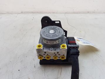 ABS POMP Volkswagen Golf VII (AUA) (01-2012/03-2021) beschikbaar voor biedingen