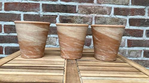 3 terracotta potjes, Tuin en Terras, Bloempotten, Zo goed als nieuw, Terracotta, Binnen, Balkon, Tuin, Minder dan 40 cm, Minder dan 25 cm