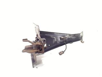 MOTORKAP SLOT Ford USA Thunderbird (01-1976/12-1979) beschikbaar voor biedingen