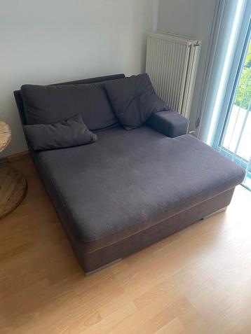 Gratis zetel lounge bed beschikbaar voor biedingen