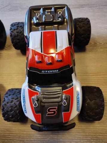 Raceauto's nieuwstaat Monstertruck beschikbaar voor biedingen