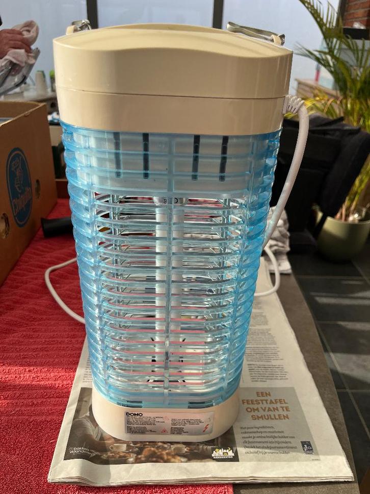 Lampe destructrice d'insectes Domo, Maison & Meubles, Lampes | Lampes de table, Utilisé, Synthétique, Enlèvement ou Envoi