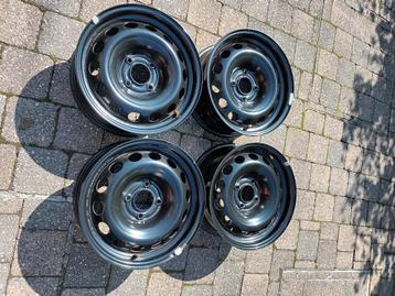 4 jantes tôle comme neuves 15'' ET27 4108 Peugeot 1007