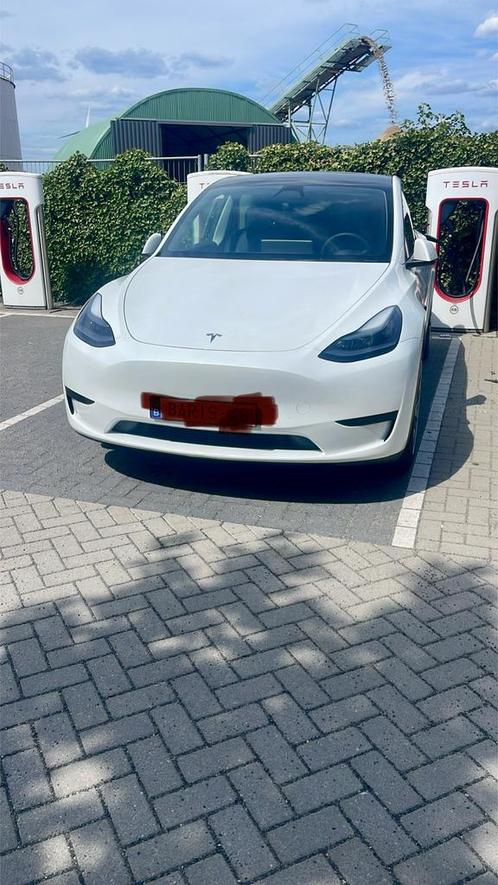 Tesla y  km 21000  bouwjaar 2024 nog garantie 3035, Auto's, Tesla, Particulier, Model Y, ABS, Elektrisch, Leder, Ophalen of Verzenden
