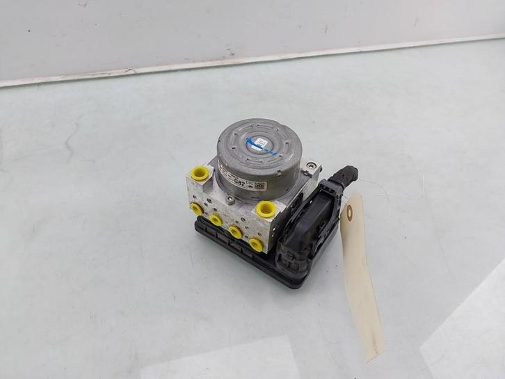 ABS POMP Kia Picanto (JA) (01-2017/-) (|58900G6820|), Auto-onderdelen, Overige Auto-onderdelen, Kia, Gebruikt