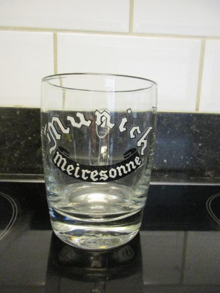 BIERPOT 25 CL MET OOR MUNICH MEIRESONNE BROUWERIJ GENT GAND, Verzamelen, Biermerken, Zo goed als nieuw, Glas of Glazen, Ophalen of Verzenden
