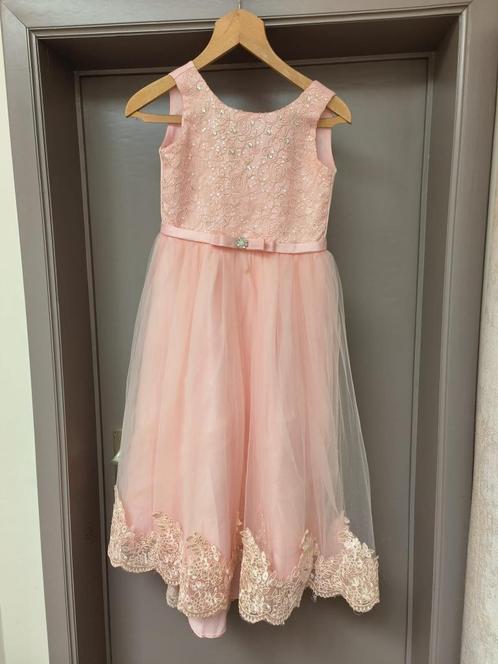 Roze meisjesjurk afgewerkt met pareltjes 11-12 jaar, Kinderen en Baby's, Kinderkleding | Overige, Gebruikt, Meisje, Ophalen