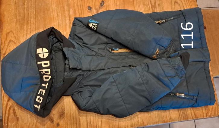 Winter Jas Jongen Maat 116 en 110 verschillende prijzen, Kinderen en Baby's, Kinderkleding | Maat 116, Zo goed als nieuw, Jongen