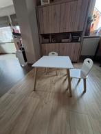 Kindertafel met 2 stoelen, Kinderen en Baby's, Kinderkamer | Tafels en Stoelen, Ophalen, Zo goed als nieuw, Stoel(en)