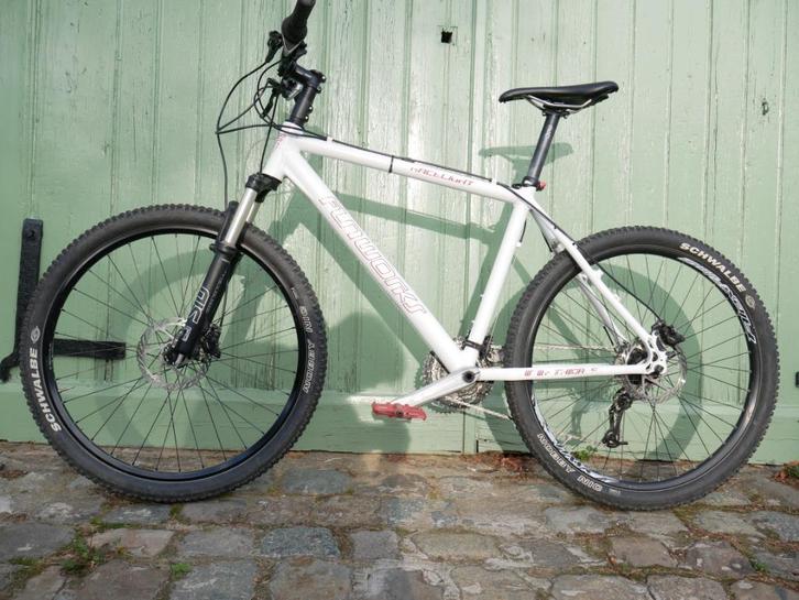 Vtt Fun Work 26 pouces alu, Fietsen en Brommers, Fietsen | Mountainbikes en ATB, Ophalen