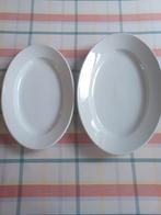 Anciens plats en faïence blanche, Enlèvement ou Envoi