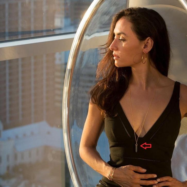 14K vergulde Spike Pencil Cut grijze maansteen ketting, Handtassen en Accessoires, Kettingen, Nieuw, Zilver, Goud, Met edelsteen