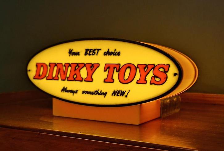 Dinky Toys lichtbak met heldere LED verlichting. Nu €39,95, Verzamelen, Merken en Reclamevoorwerpen, Verzenden