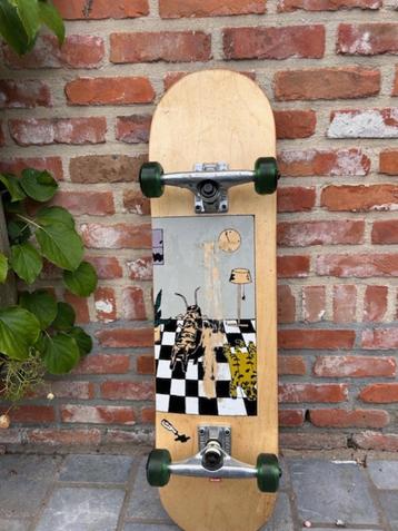 Skateboard beschikbaar voor biedingen
