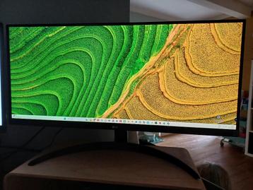 LG 29WP500-B 29" Ultrawide Monitor, Gaming, HDMI, IPS, 5 ms ou plus