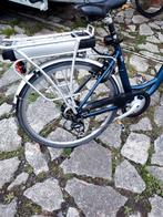 Elektrische damesfiets in goede staat  met baterij kan je 35, Fietsen en Brommers, Elektrische fietsen, Ophalen, Gebruikt, 30 tot 50 km per accu