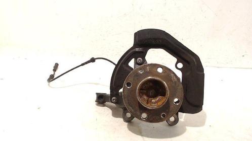 WIELNAAF RECHTS VOOR Renault Twingo III (AH) (4533320800), Auto-onderdelen, Remmen en Aandrijving, Renault, Gebruikt