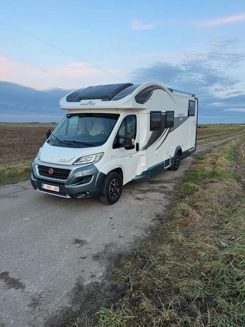 Roller Team "Magnifico 285TL", Caravanes & Camping, Camping-cars, Particulier, jusqu'à 5, Semi-intégral, Fiat, Fiat, Diesel, Boîte manuelle