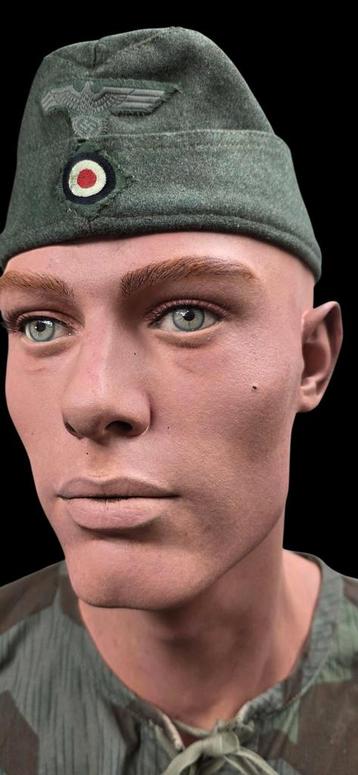 Handbeschilderde realistische mannequin New John Nissen  beschikbaar voor biedingen
