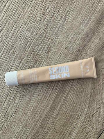 The Body Shop second skin tint in light 1N beschikbaar voor biedingen