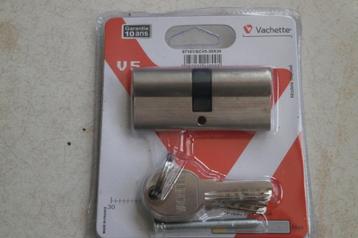 Cylindre de porte Vachette 35 x 35 NEUF avec 5 clés beschikbaar voor biedingen