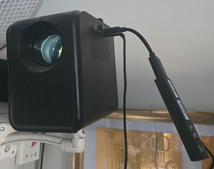 Projecteur FHD23, Led 1080p, avec écran mural de 220cmX120cm, Audio, Tv en Foto, Beamers, LED