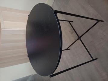 Tafel diameter 50 cm beschikbaar voor biedingen