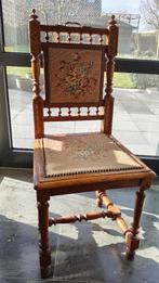 Geborduurde antiekstoel, Ophalen