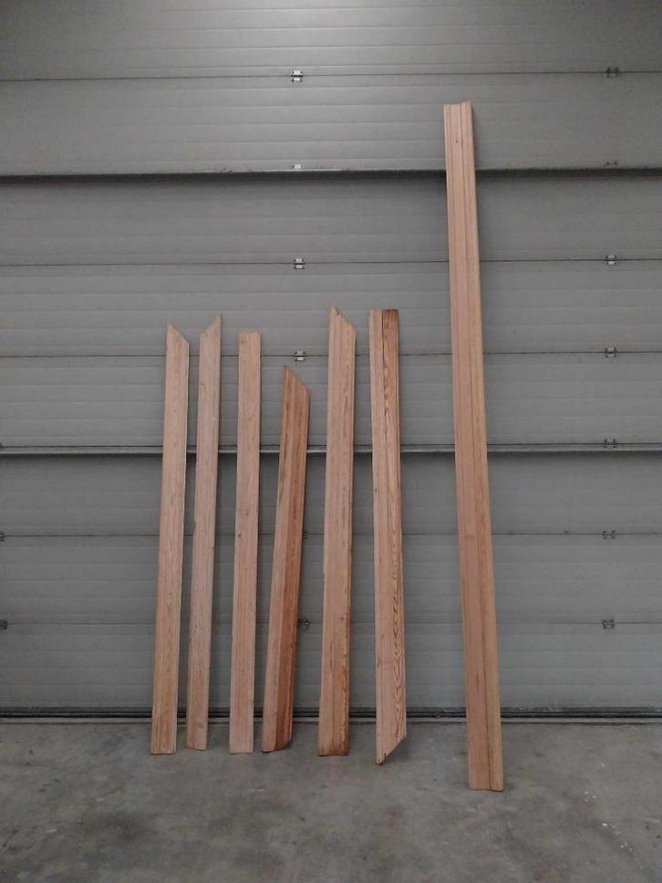 Oude massieve grenen chambranten / deurlijsten, Doe-het-zelf en Bouw, Hout en Planken, Zo goed als nieuw, Grenen, 200 tot 250 cm