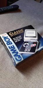 Game boy SP Nes Amerikaanse versie in een doos!, Games en Spelcomputers, Spelcomputers | Nintendo Game Boy, Game Boy Advance SP