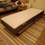 Logeerbed matras + lattenbodem op pootjes 80x210, Huis en Inrichting, Slaapkamer | Matrassen en Bedbodems, Ophalen, Gebruikt, Eenpersoons