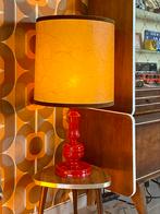 Vintage Tafellamp 76cm ( rode voet ), Huis en Inrichting, Lampen | Tafellampen, Ophalen of Verzenden, Zo goed als nieuw