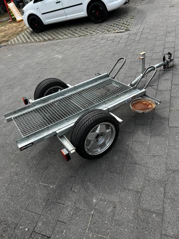 Aanhangwagen moto beschikbaar voor biedingen