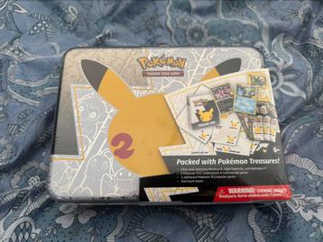 Pokémon celebrations collector chest beschikbaar voor biedingen
