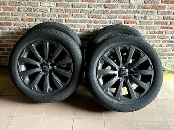 ORGINELE SET LAND ROVER VELAR 20" VELGEN MET ZOMERBANDEN