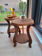 Deux petits guéridons en velours marron. VINTAGE., Enlèvement